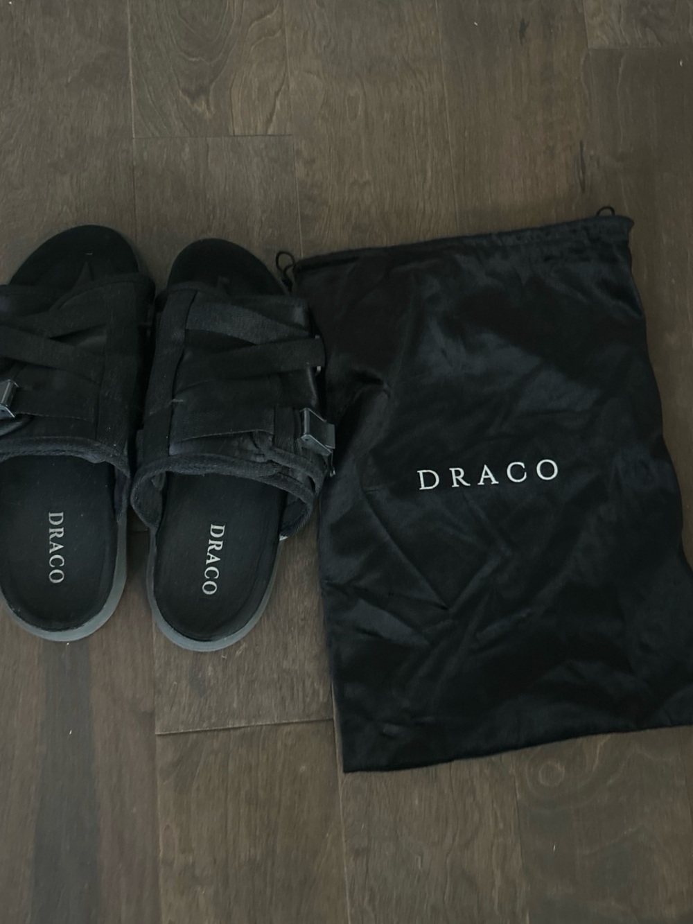 DRACO Men's Black Slide Sandals with Cross-Strap Design